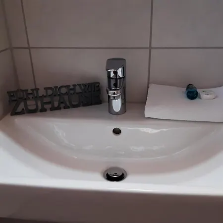 M24 - Alle Mit Kuechenzeile & Self-checkin Hotel 3*