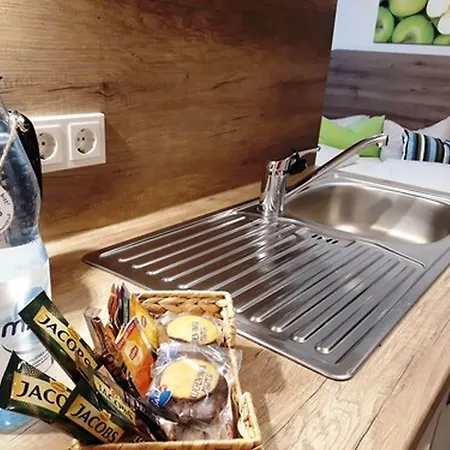 M24 - Alle Mit Kuechenzeile Hotell 3*