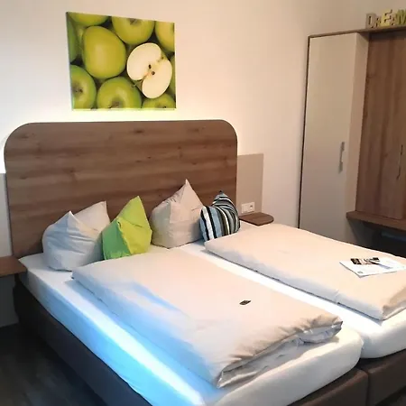 M24 - Alle Mit Kuechenzeile