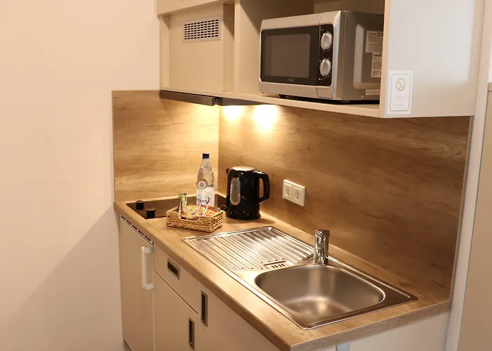 M24 - Alle Mit Kuechenzeile 3*