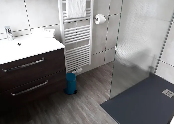 M24 - Alle Mit Kuechenzeile 弗希塔